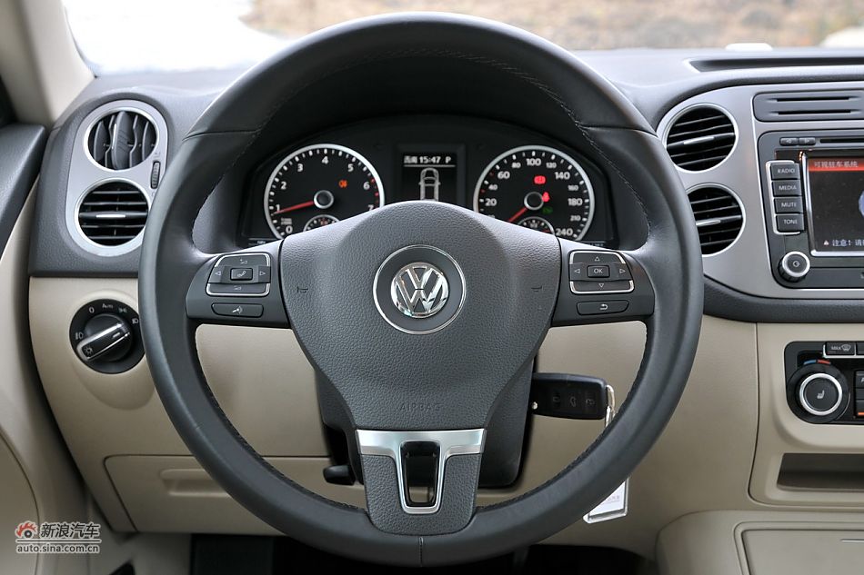 2010款途观2.0T四驱旗舰导航版