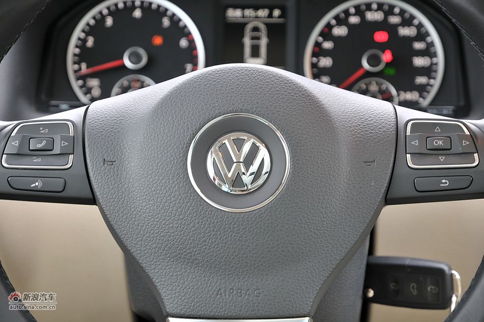 2010款途观2.0T四驱旗舰导航版