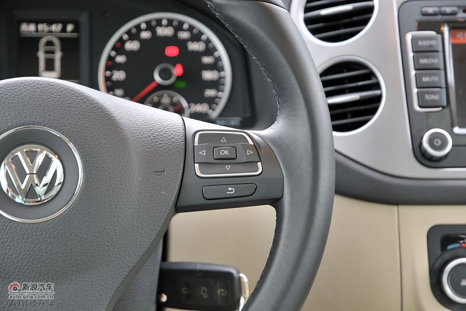 2010款途观2.0T四驱旗舰导航版