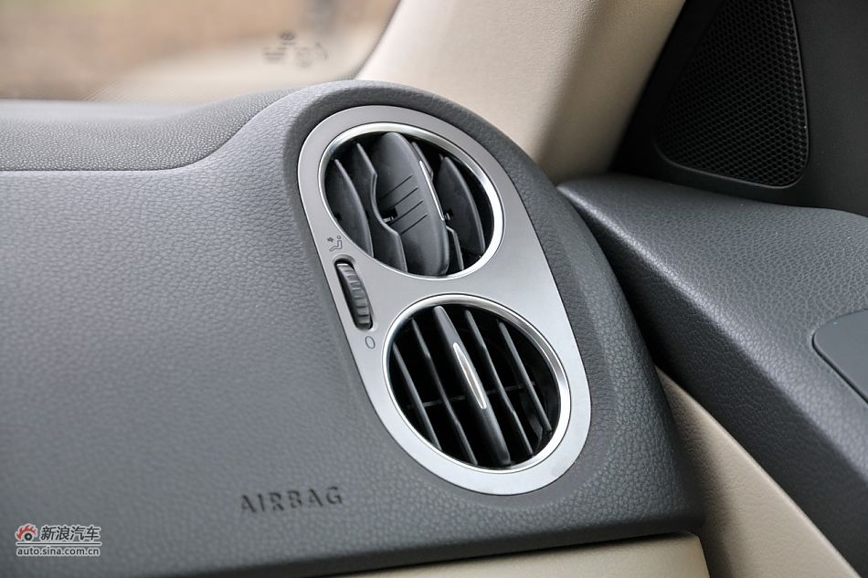 2010款途观2.0T四驱旗舰导航版