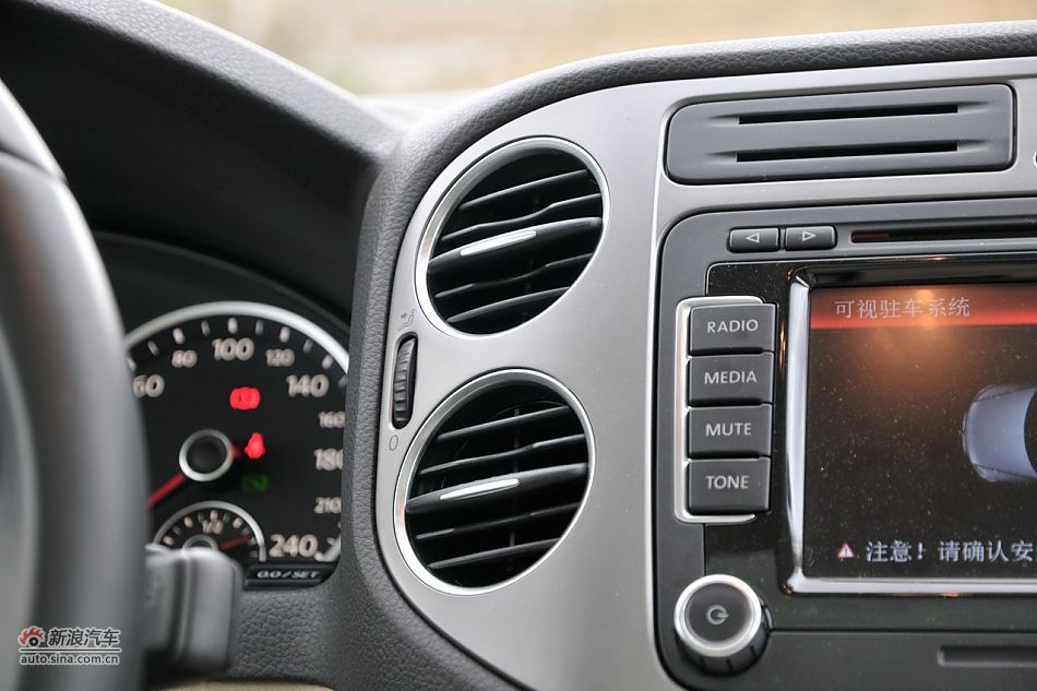 2010款途观2.0T四驱旗舰导航版