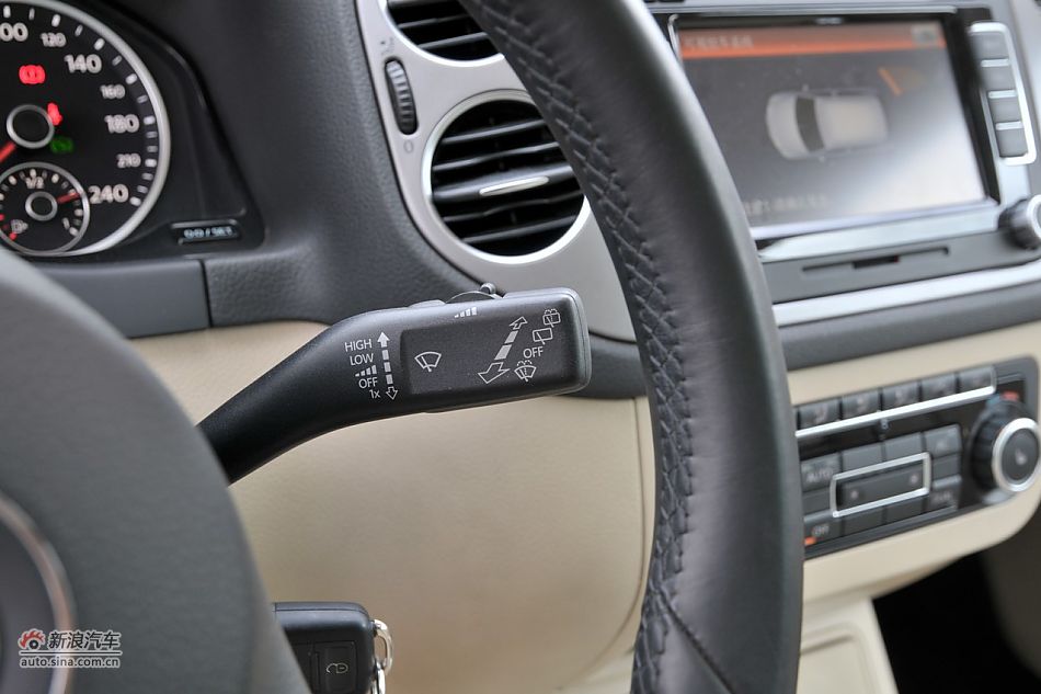 2010款途观2.0T四驱旗舰导航版