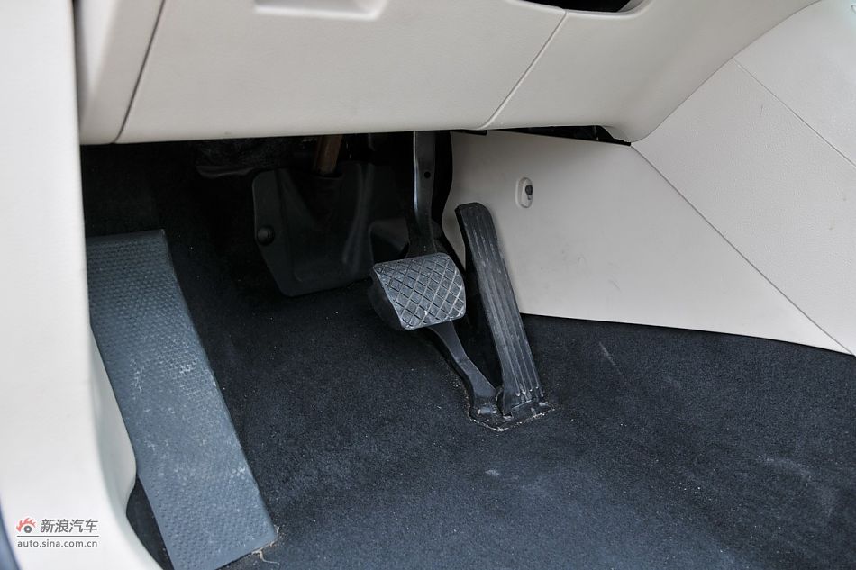 2010款途观2.0T四驱旗舰导航版