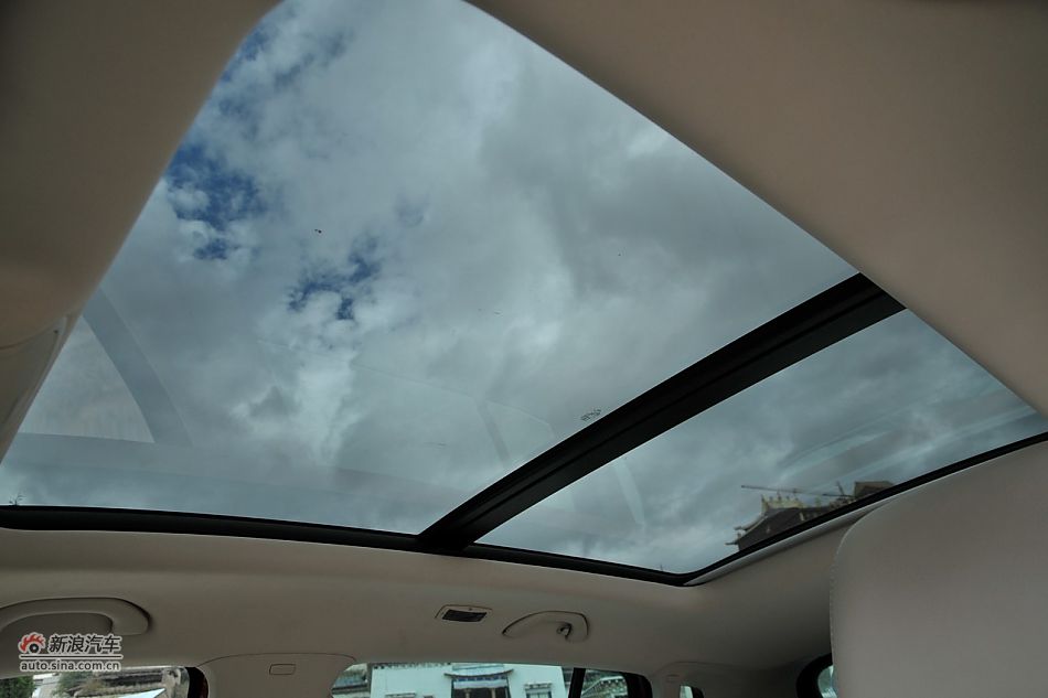 2010款途观2.0T四驱旗舰导航版