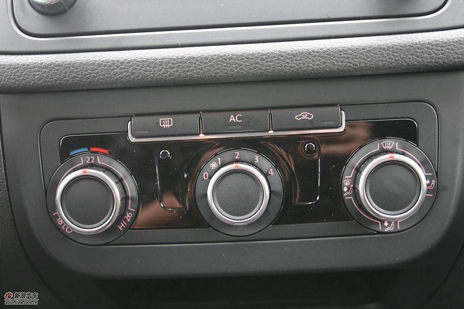 上海大众途观内饰及细节