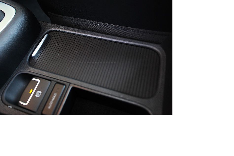 上海大众途观内饰图片