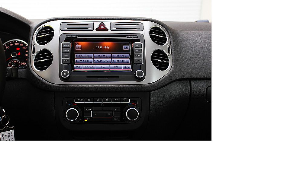 上海大众途观内饰图片