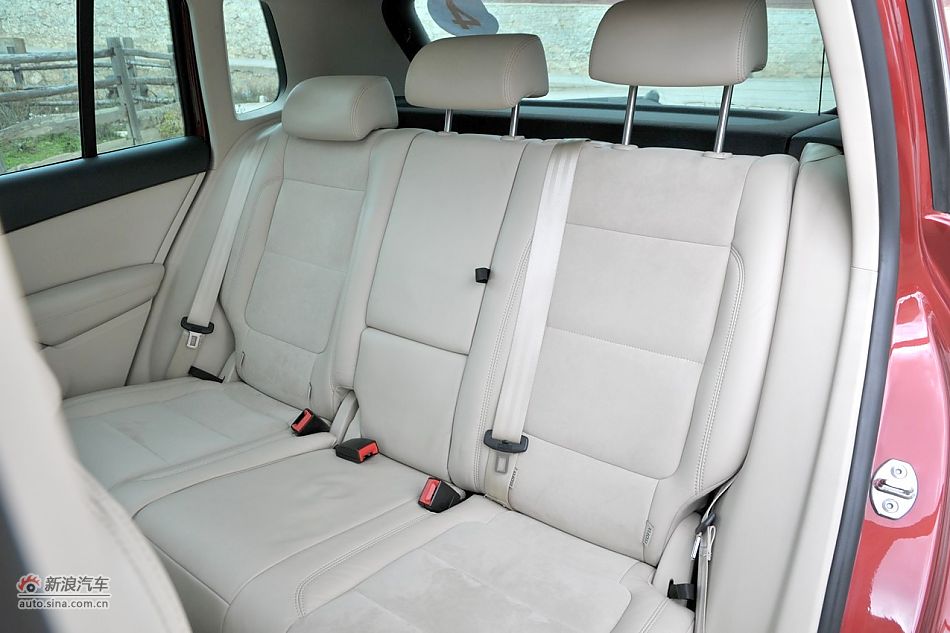 2010款途观2.0T四驱旗舰导航版