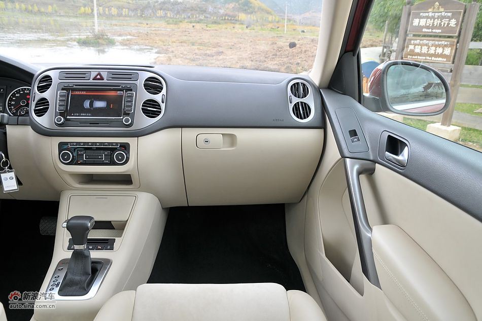 2010款途观2.0T四驱旗舰导航版