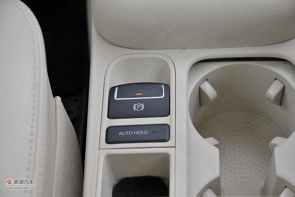 2010款途观2.0T四驱旗舰导航版