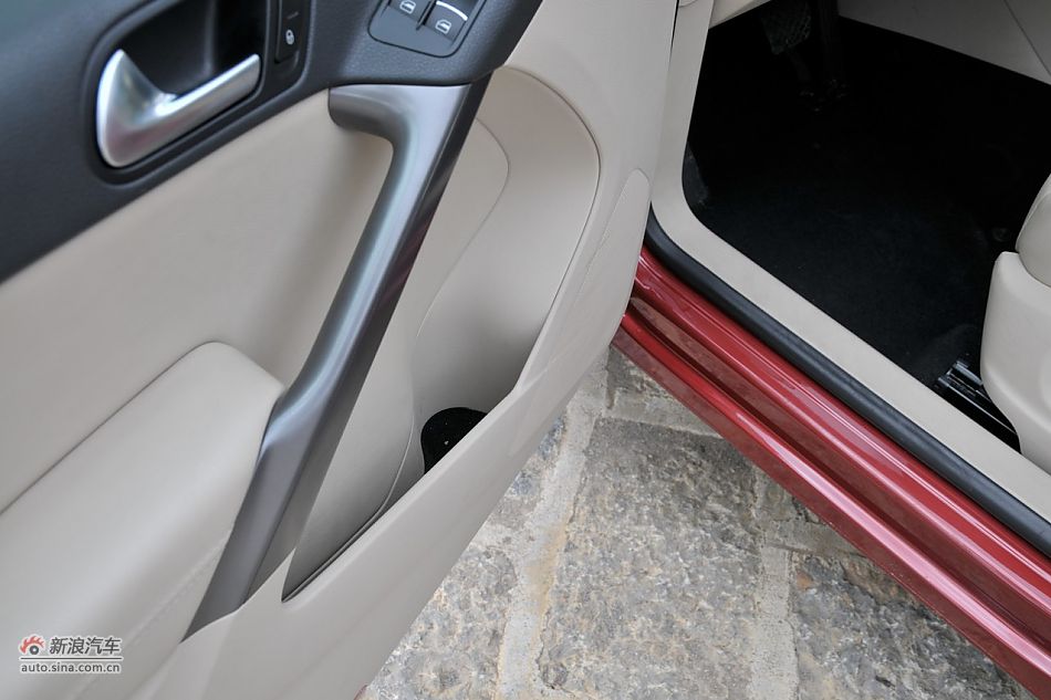 2010款途观2.0T四驱旗舰导航版