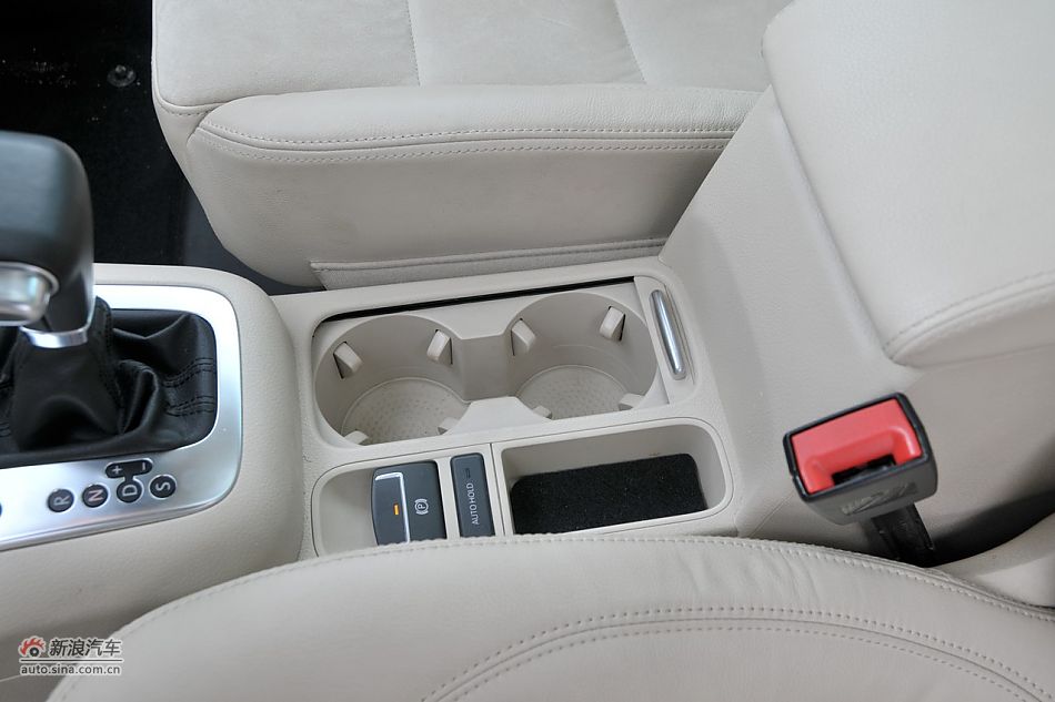 2010款途观2.0T四驱旗舰导航版