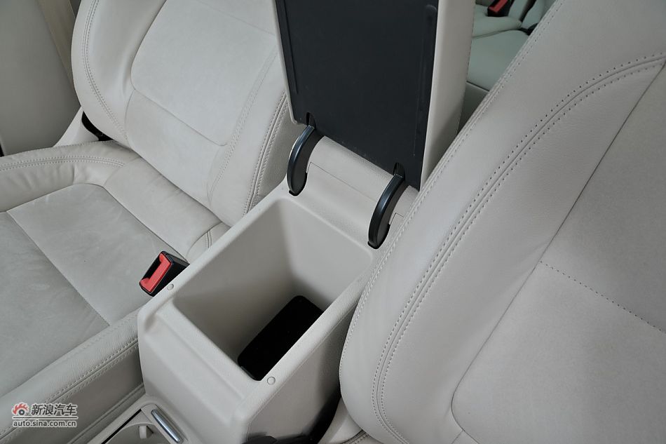 2010款途观2.0T四驱旗舰导航版