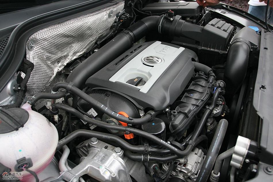 上海大众途观1.8TSI发动机