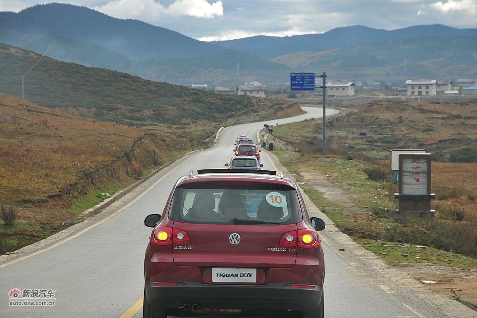 香格里拉试驾大众途观