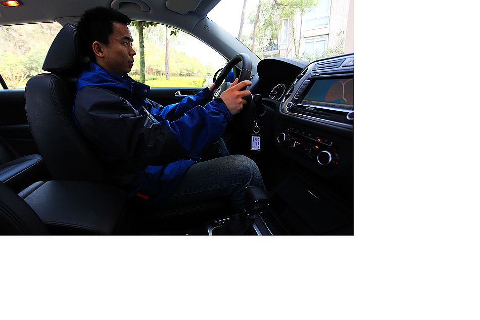 上海大众途观内饰图片