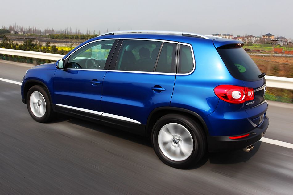 上海大众途观动态外观图片