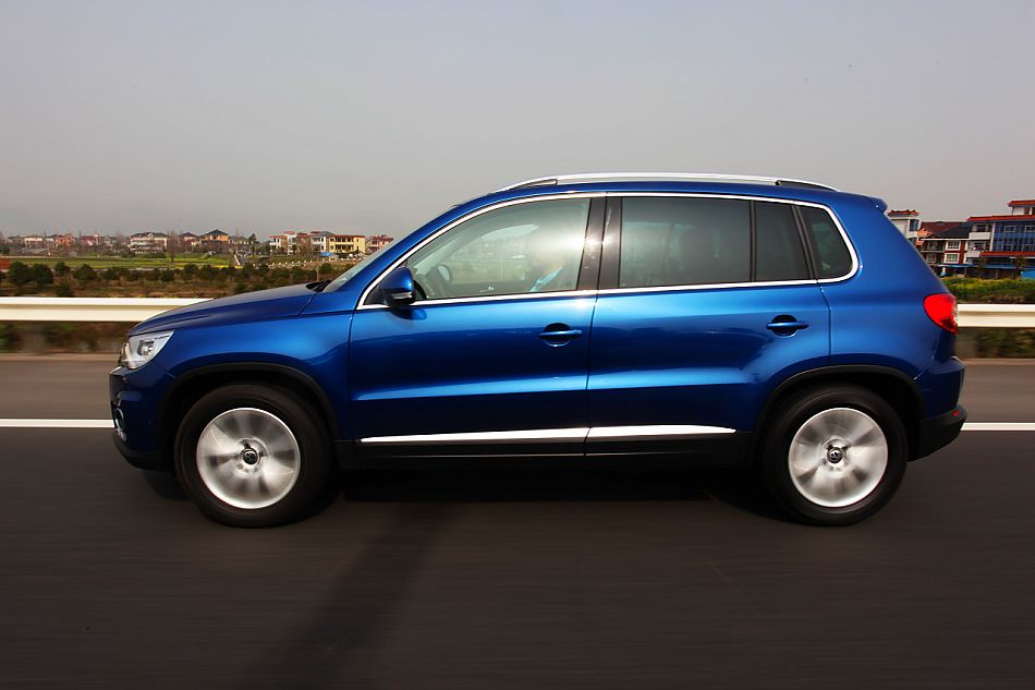 上海大众途观动态外观图片