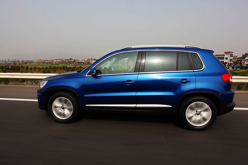 上海大众途观动态外观图片