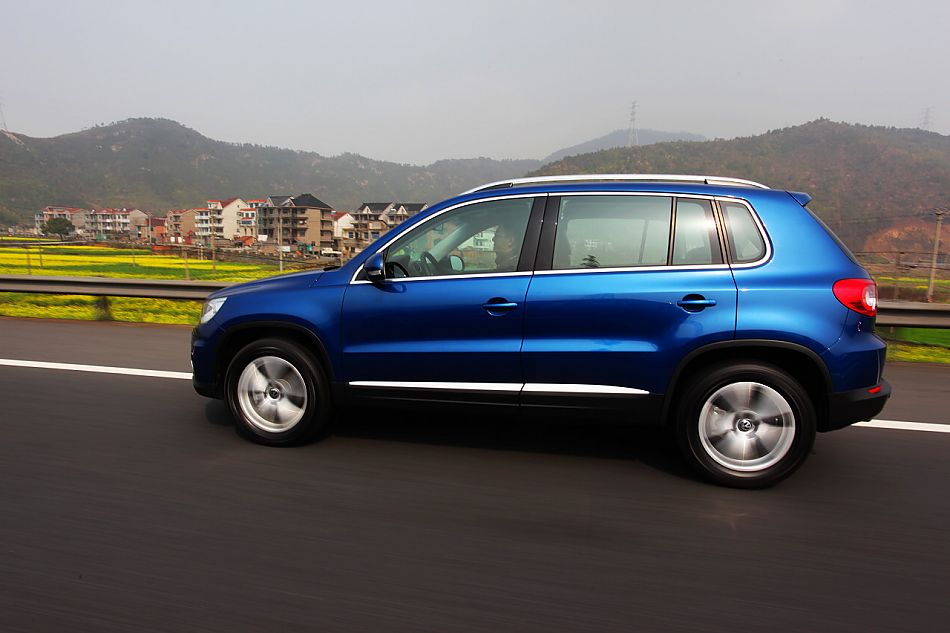 上海大众途观动态外观图片