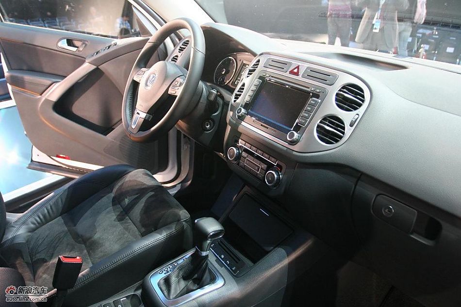 上海大众途观内饰