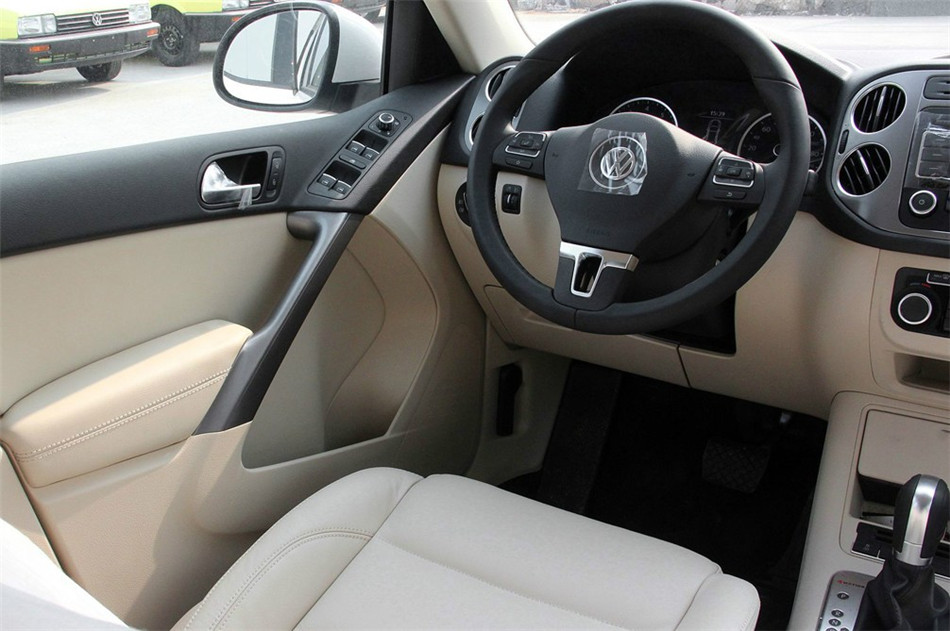 2012款 途观 1.8TSI自动风尚版四驱