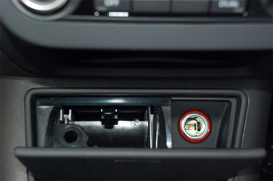 2012款 途观 1.8TSI 自动菁英版 四驱