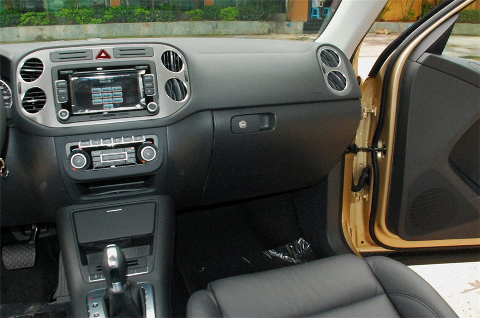 2012款 途观 1.8TSI 自动菁英版 四驱