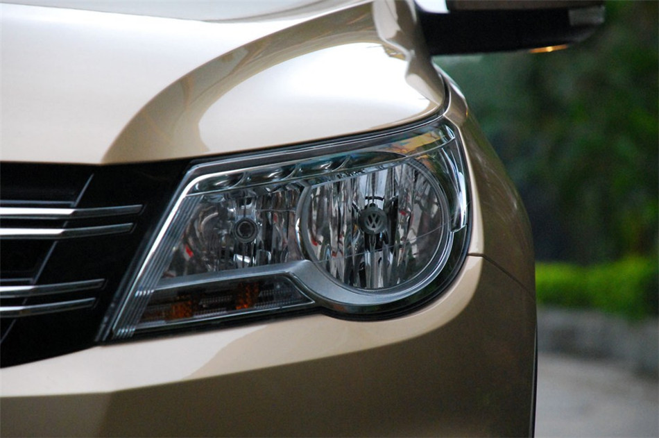 2012款 途观 1.8TSI 自动菁英版 四驱