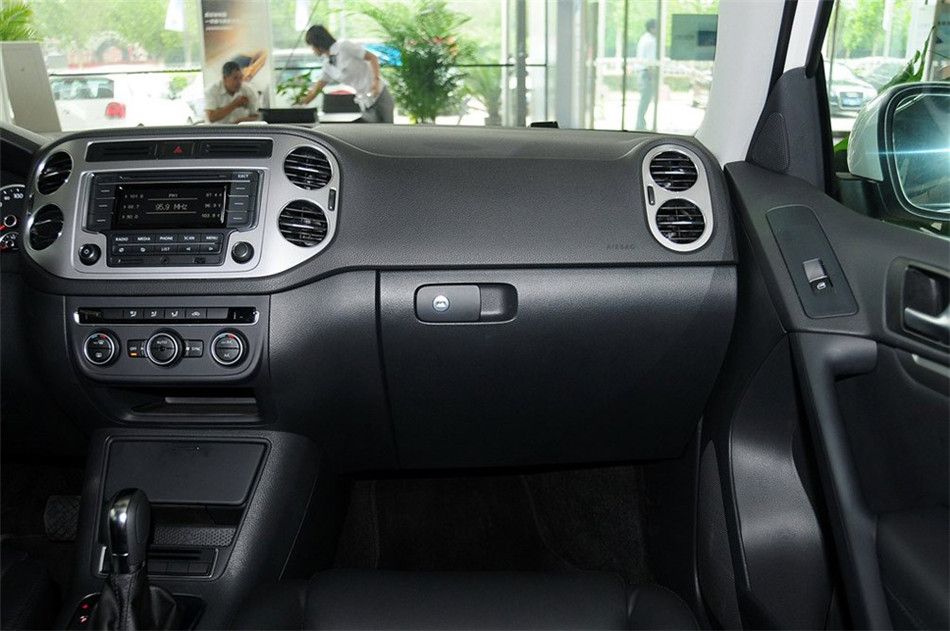 2013款途观1.8TSI自动舒适版四驱