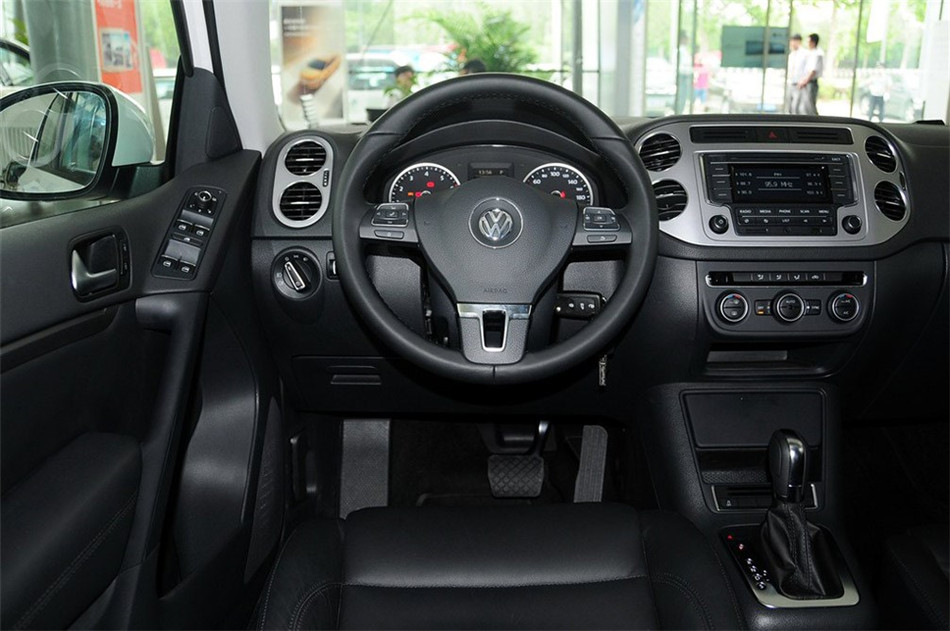 2013款途观1.8TSI自动舒适版四驱