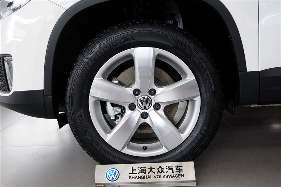 2013款途观1.8TSI自动舒适版四驱