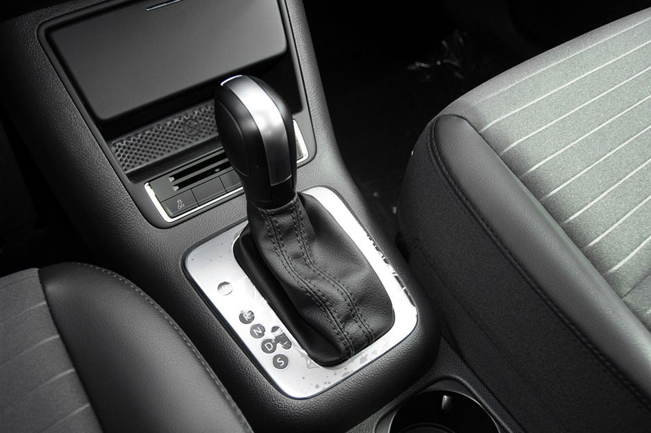 2015款 1.8TSI 自动两驱风尚版 内饰