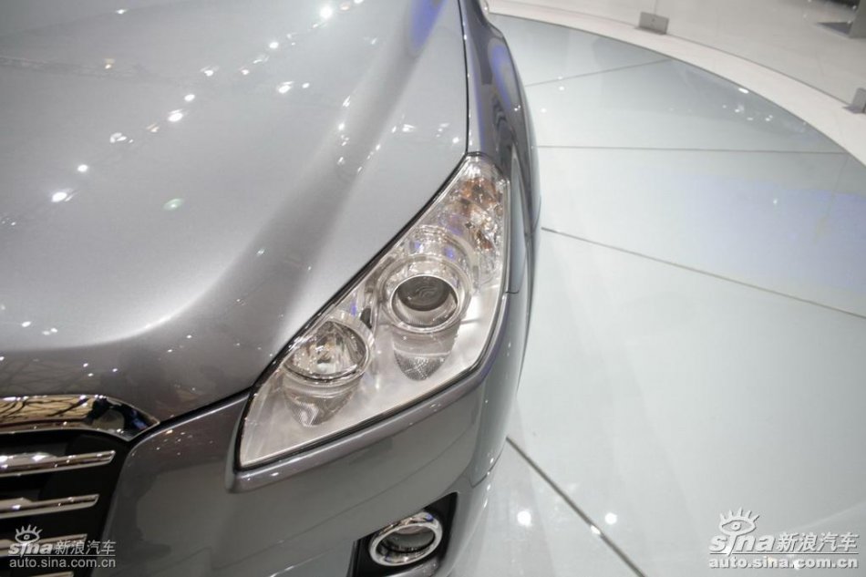 奔腾B50车展实拍图