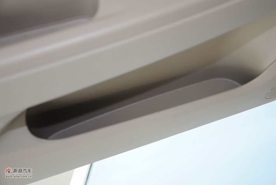 2012款奔腾B50 1.6L手动天窗版