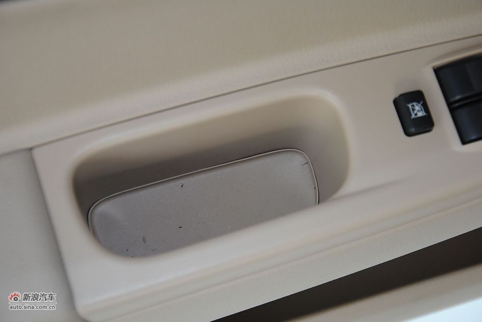 2012B50 1.6Lֶ촰