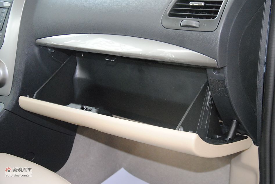 2012B50 1.6Lֶ촰