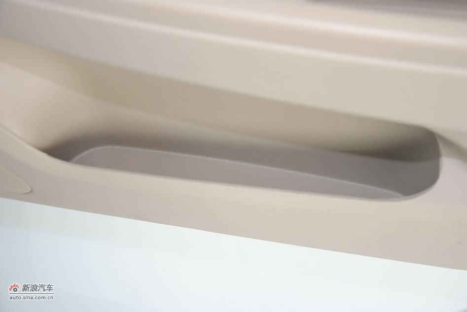 2012款奔腾B50 1.6L手动天窗版