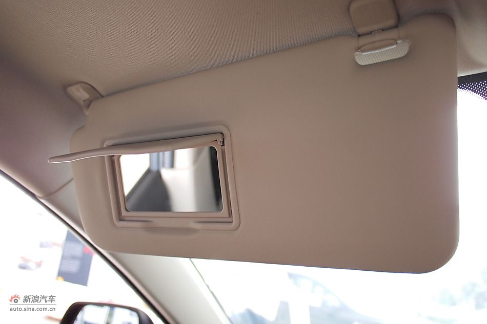 2011款奔腾B50 自动舒适型