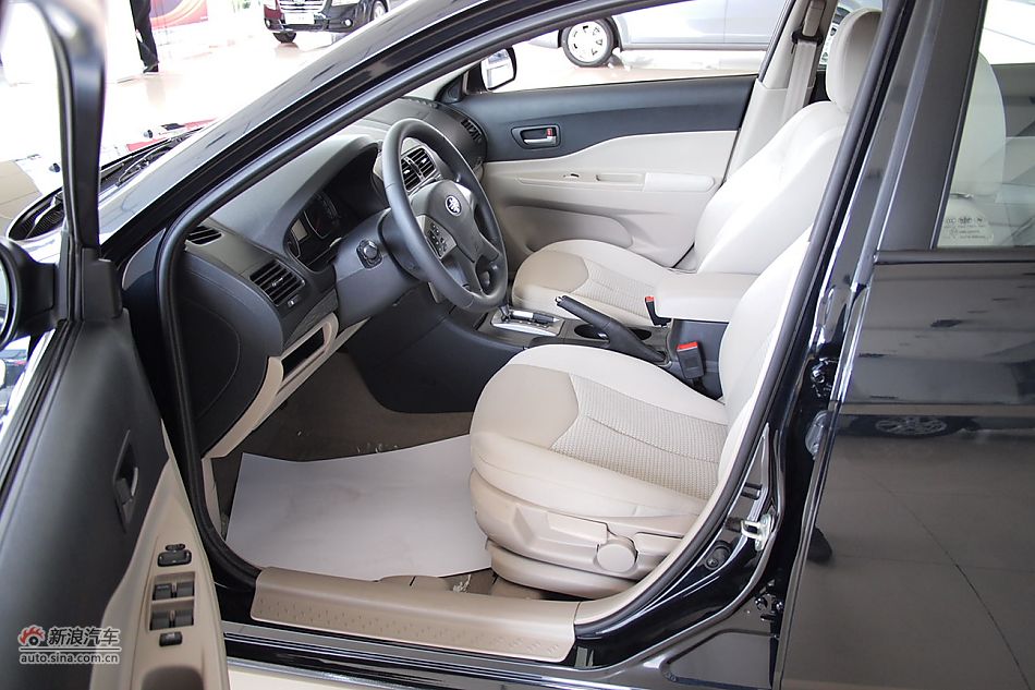 2011款奔腾B50 自动舒适型