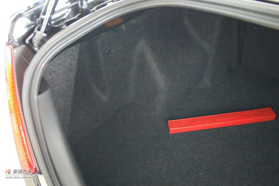 2011款奔腾B50 自动舒适型