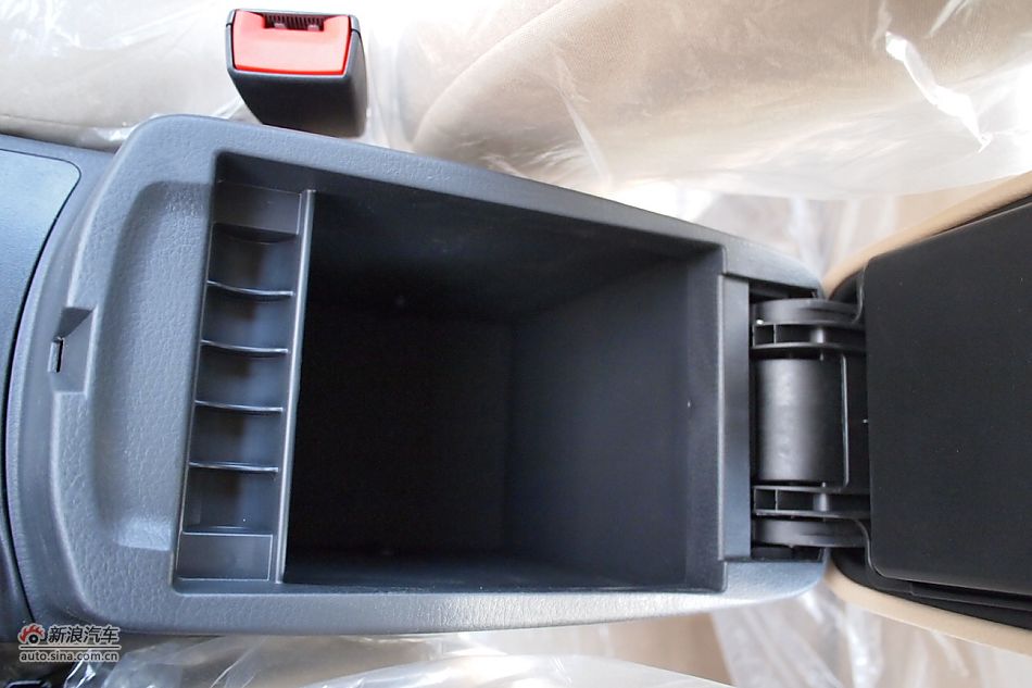 2011款奔腾B50 手动舒适型