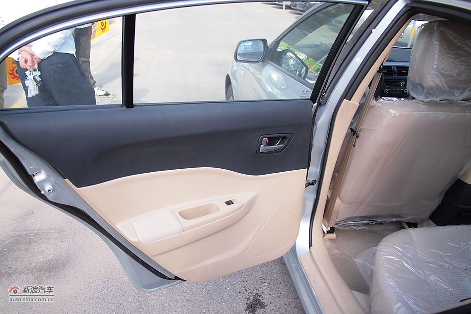 2011款奔腾B50 手动舒适型