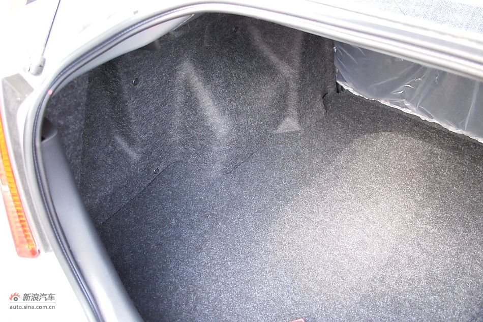 2011款奔腾B50 手动舒适型