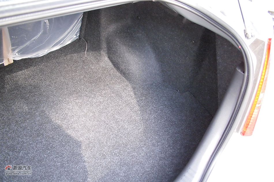 2011款奔腾B50 手动舒适型