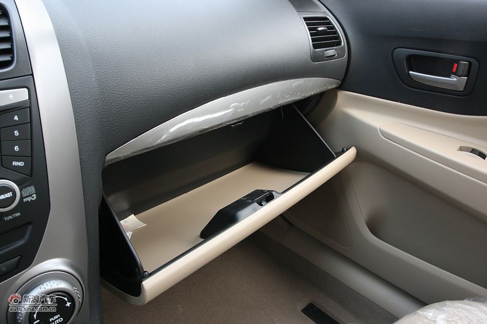 奔腾B50 手动舒适型