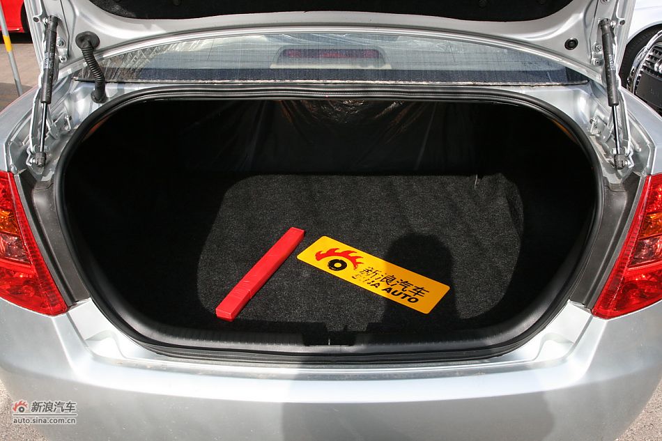 奔腾B50 手动舒适型