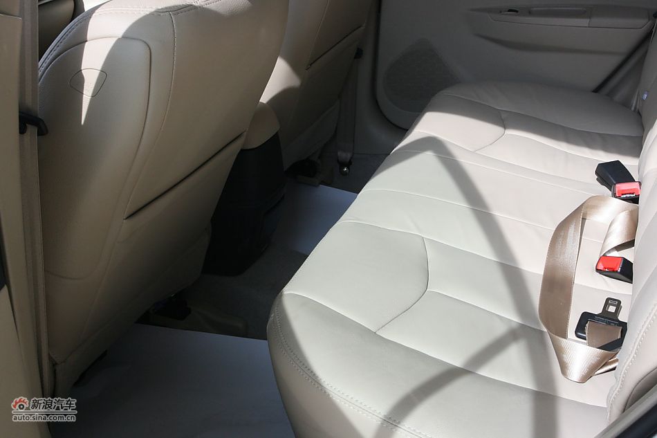 奔腾B50 手动豪华型