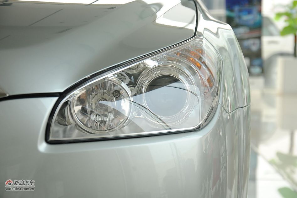 2012款奔腾B50 1.6L手动天窗版