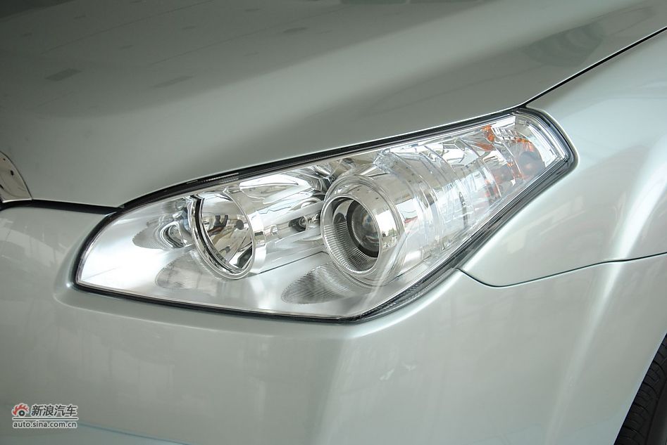 2012款奔腾B50 1.6L手动天窗版